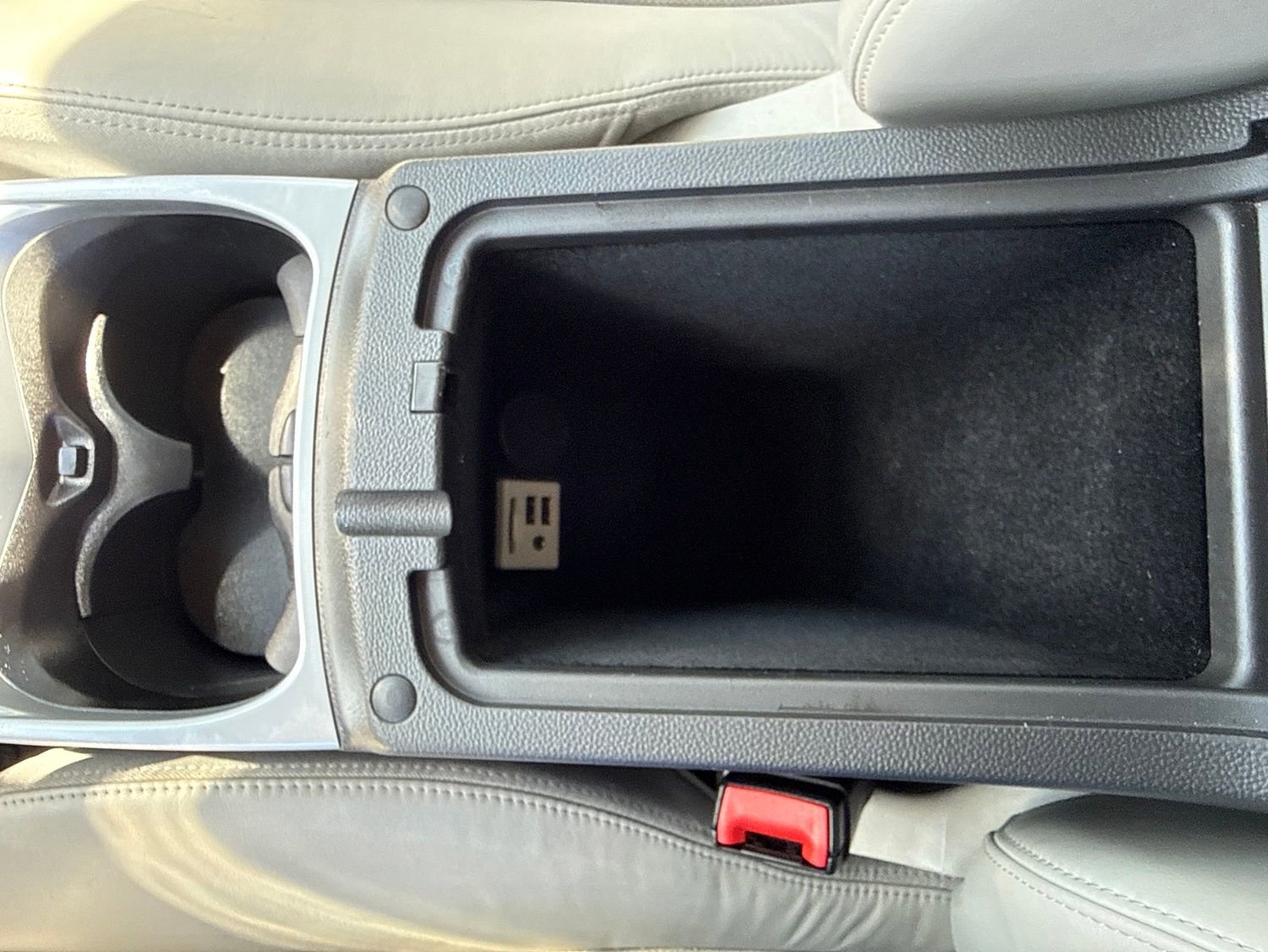 Used 2013 Cadillac SRX Performance FWD image 26