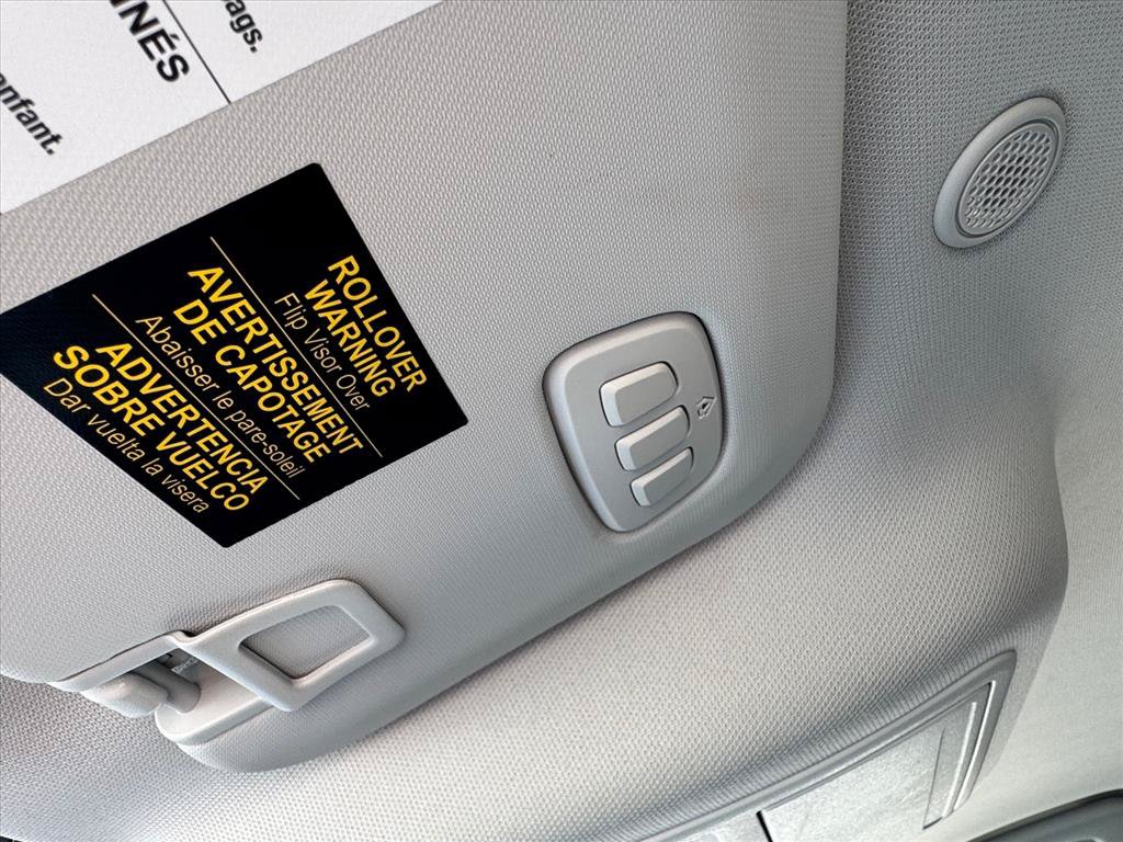 Used 2025 Ford Escape Platinum AWD/4WD image 25