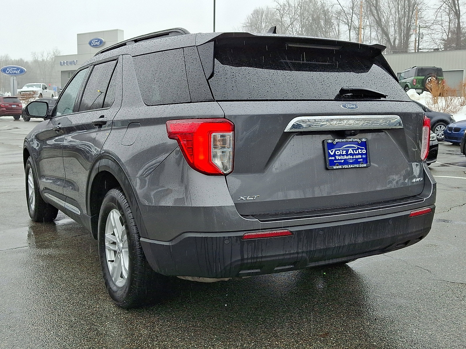 Used 2022 Ford Explorer XLT image 8