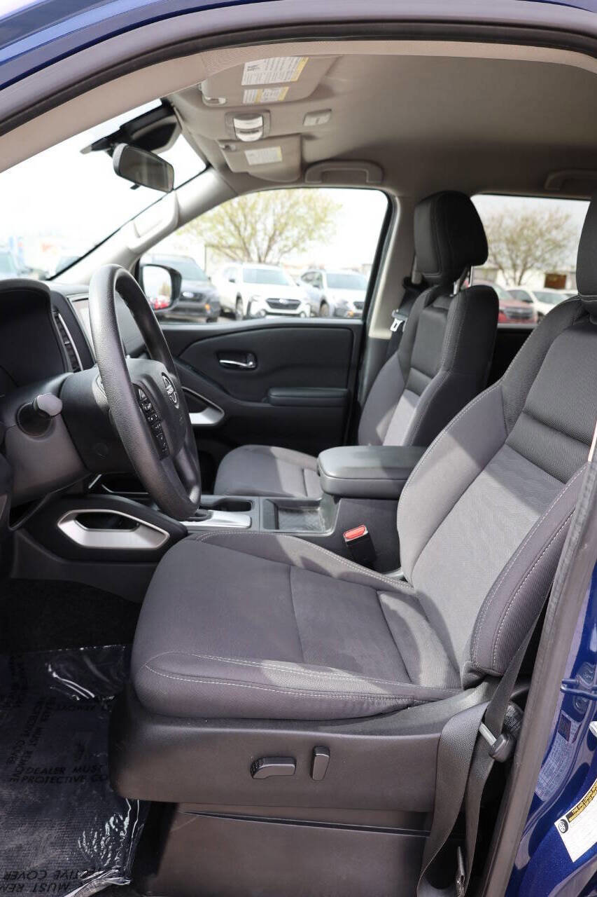Used 2022 Nissan Frontier SV image 13