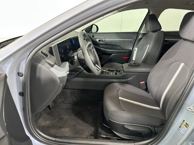 Used 2025 Hyundai Sonata SE FWD image 11