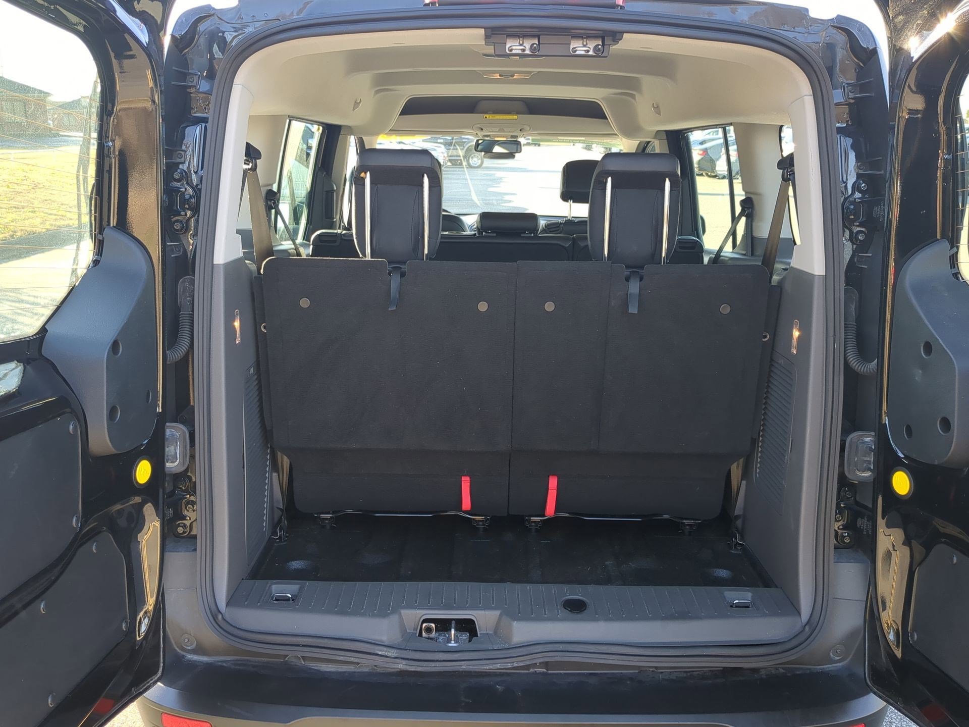 Used 2023 Ford Transit Connect XL image 23