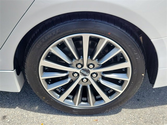 Used 2017 Lincoln MKZ Premiere image 9