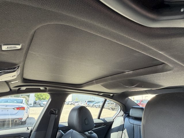 Used 2019 BMW 540i w/ M Sport Package RWD image 16