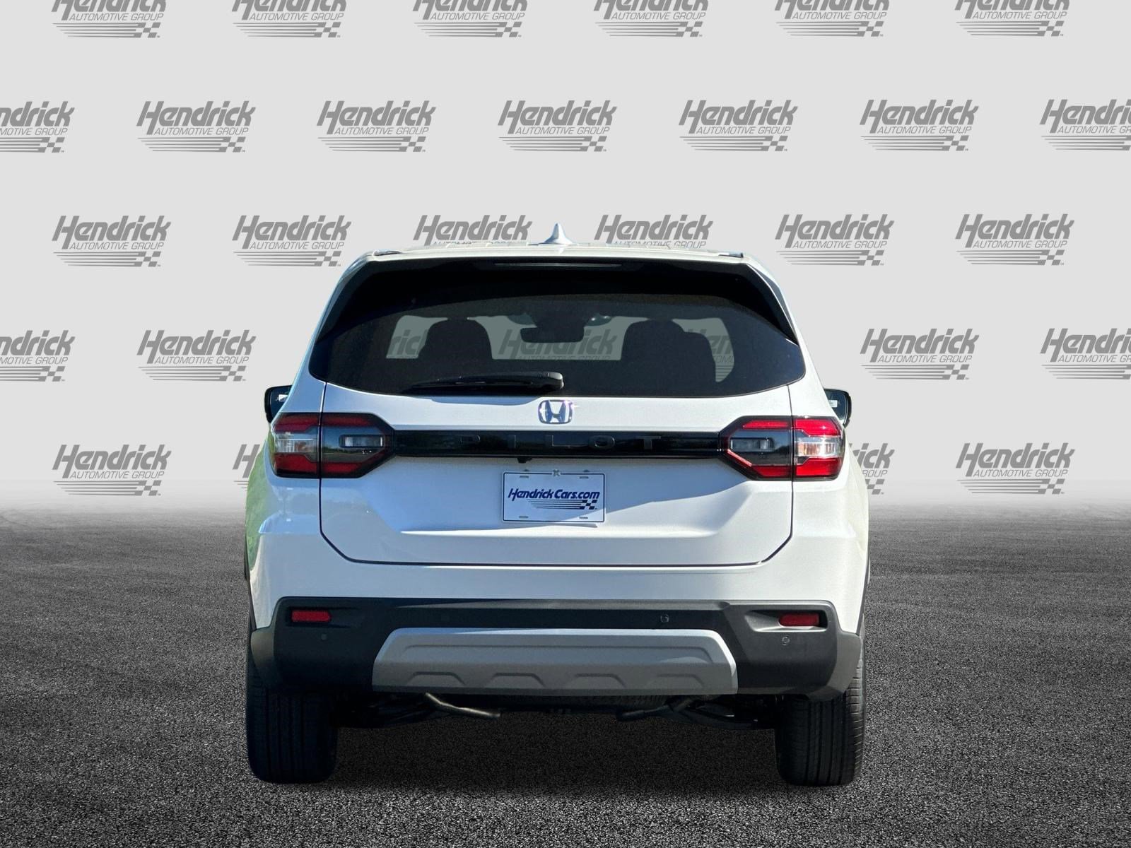 Used 2025 Honda Pilot EX-L image 6