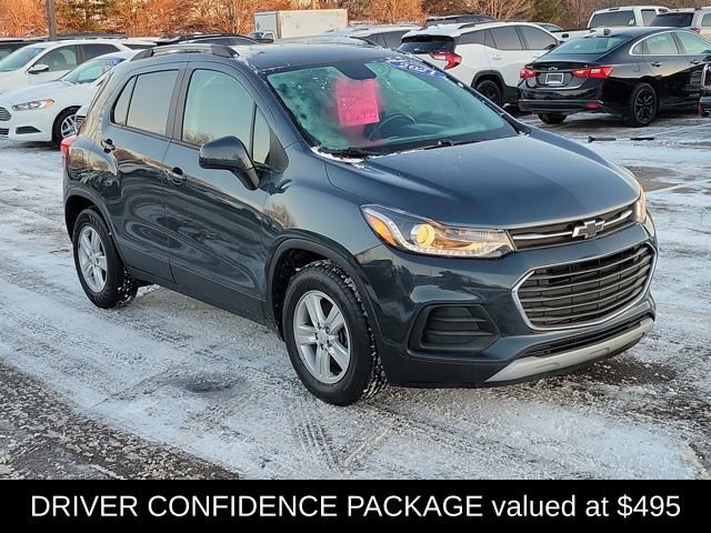 Used 2021 Chevrolet Trax LT w/ Driver Confidence Package image 2