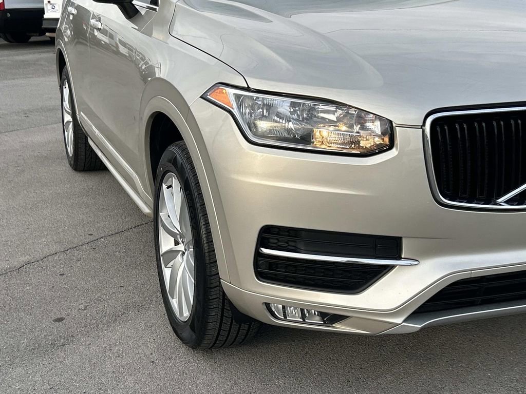 Used 2016 Volvo XC90 T6 Momentum image 11