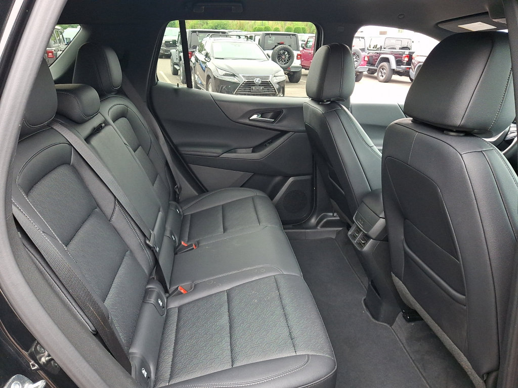 Used 2026 Chevrolet Equinox LT w/ Convenience Package II AWD/4WD image 15
