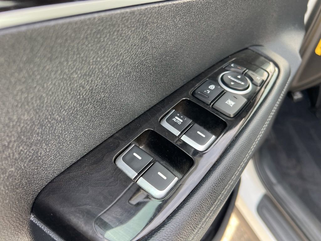 Used 2016 Kia Sorento LX w/ LX Convenience Package AWD/4WD image 11