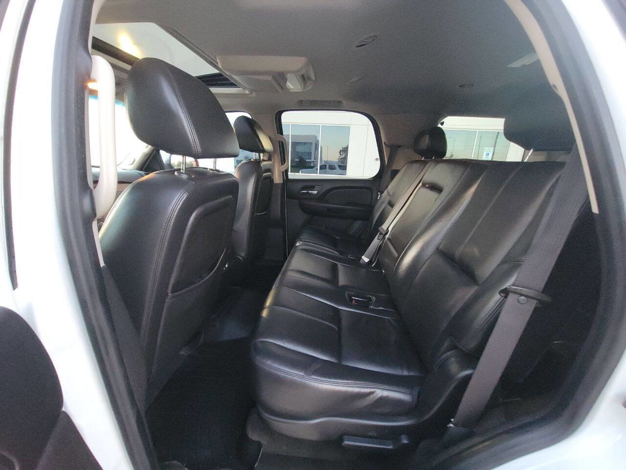 Used 2008 Chevrolet Tahoe LTZ w/ LTZ Preferred Equipment Group image 14
