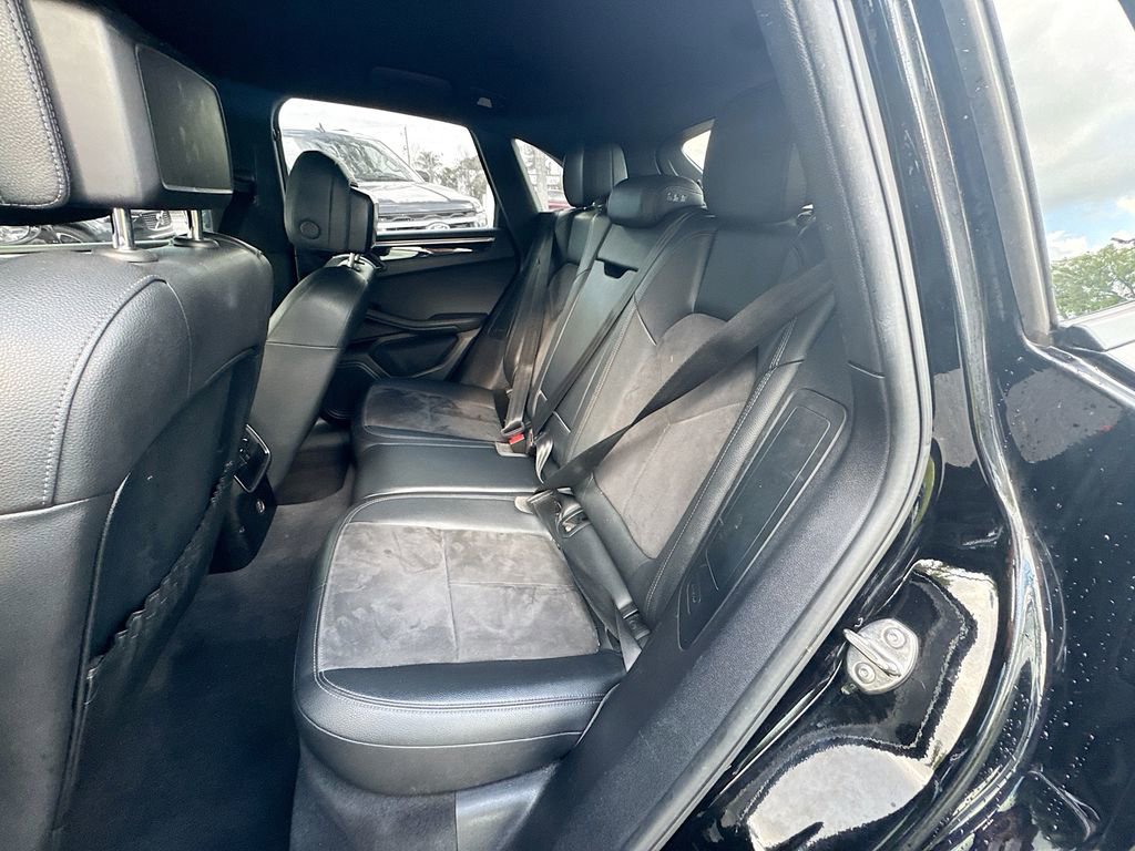 Used 2018 Porsche Macan AWD/4WD image 23
