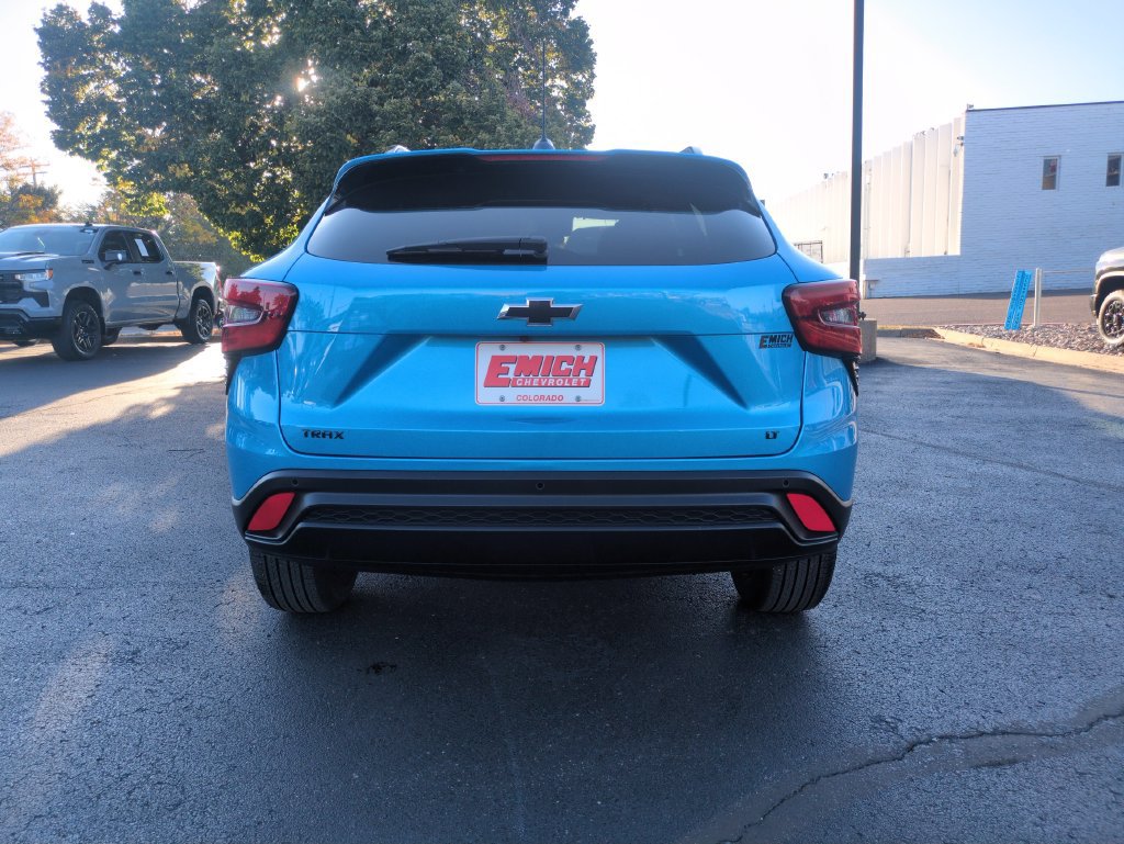New 2026 Chevrolet Trax LT w/ Driver Confidence Package FWD image 9