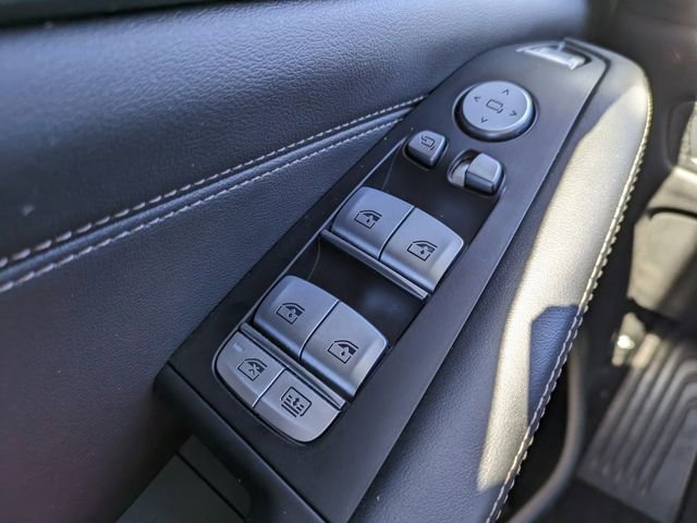 Used 2025 BMW X7 xDrive40i image 24