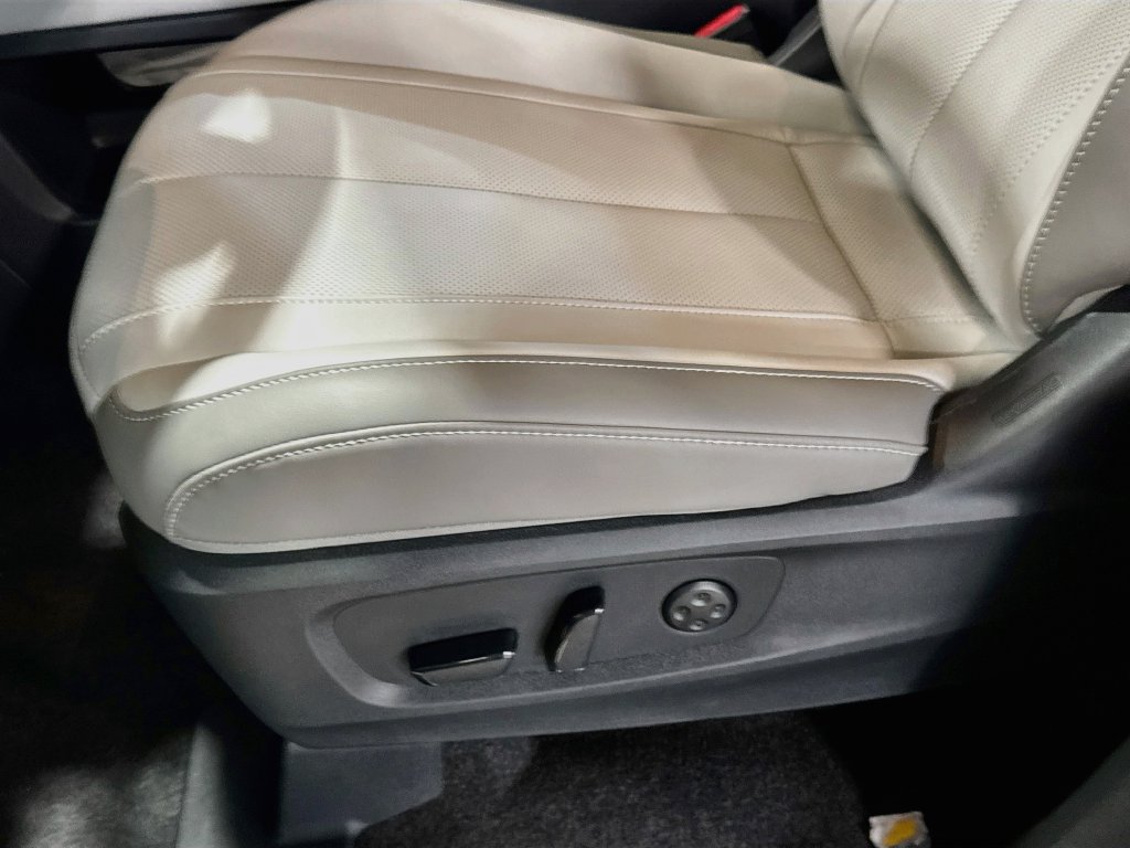 New 2027 INFINITI QX60 Luxe w/ Cargo Package FWD image 20