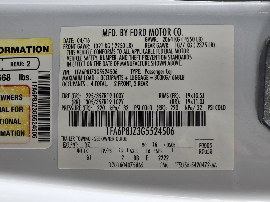 Used 2016 Ford Mustang Shelby GT350 w/ Technology Package image 28