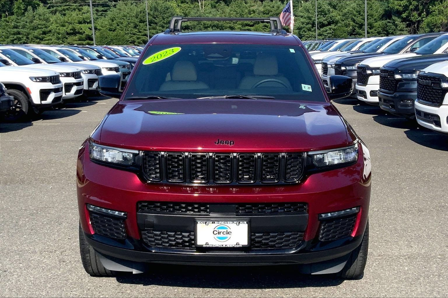 Certified 2023 Jeep Grand Cherokee L Limited w/ Black Appearance Package AWD/4WD image 3
