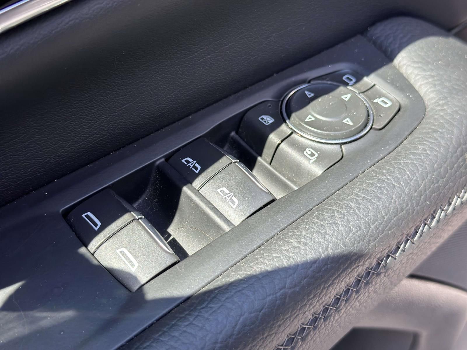 Certified 2025 GMC Yukon Denali AWD/4WD image 21