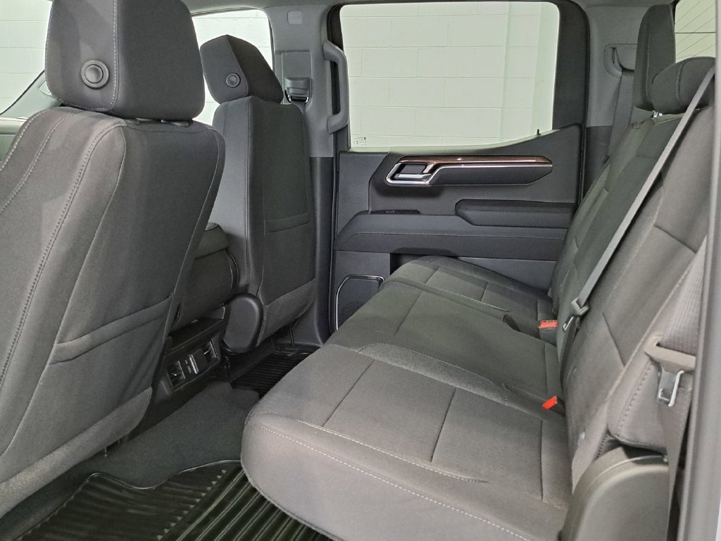 New 2026 Chevrolet Silverado 1500 LT AWD/4WD image 13