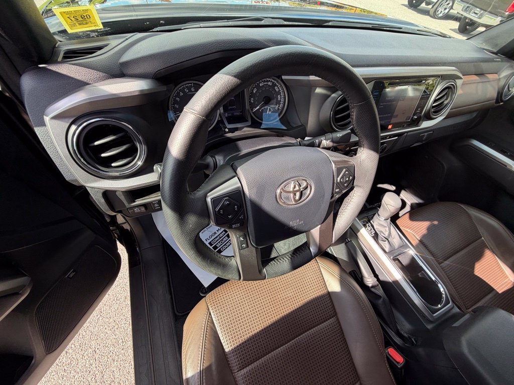 Used 2017 Toyota Tacoma Limited w/ Tow Package AWD/4WD image 12