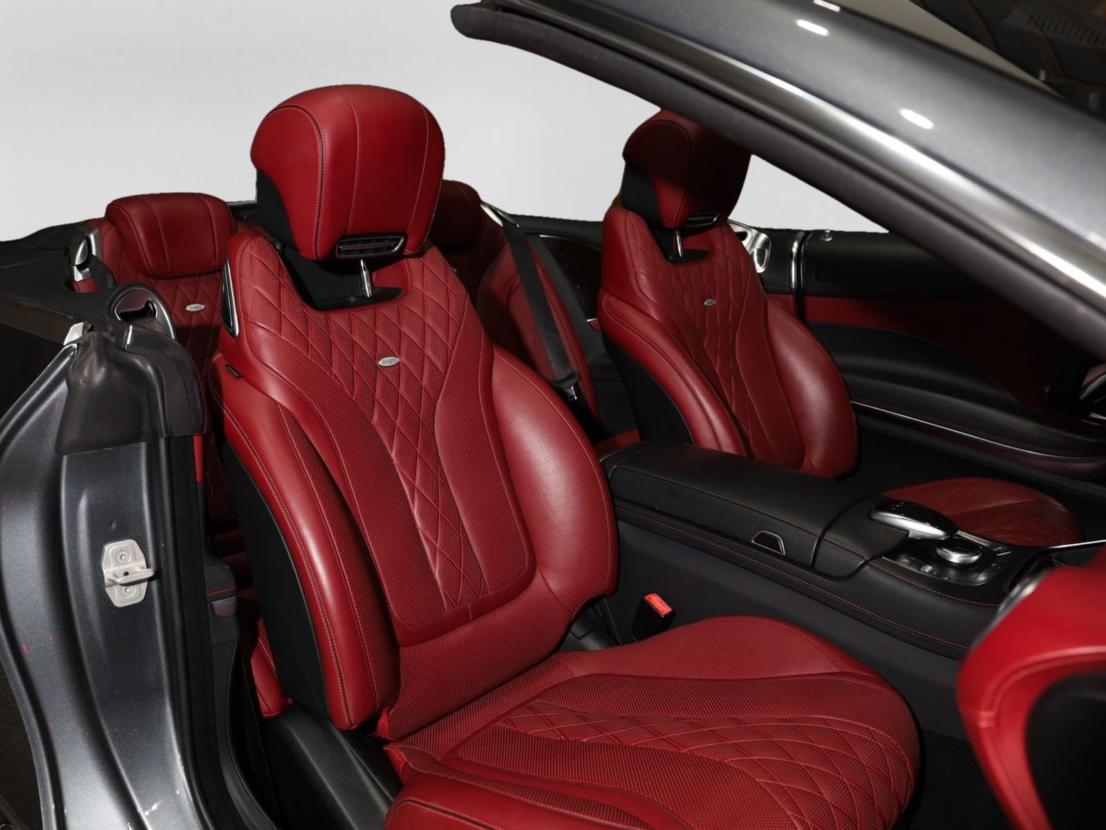 Used 2017 Mercedes-Benz S 550 Cabriolet image 4