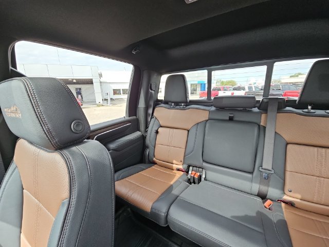 Certified 2026 Chevrolet Silverado 3500 High Country w/ High Country Premium Package AWD/4WD image 13