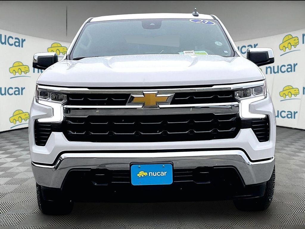 Used 2023 Chevrolet Silverado 1500 LT AWD/4WD image 2