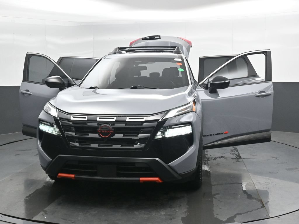 Used 2025 Nissan Rogue SV AWD/4WD image 48