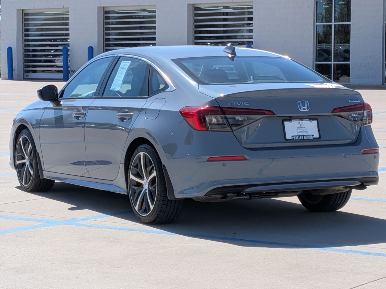 Used 2022 Honda Civic Touring image 8