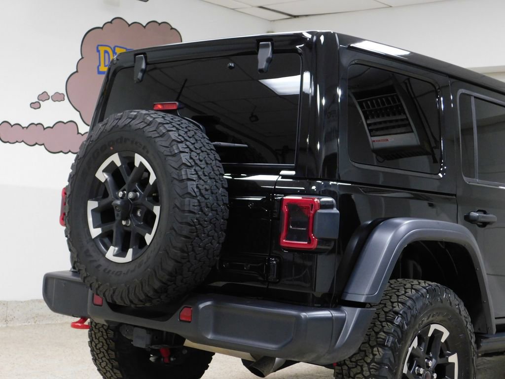 Used 2024 Jeep Wrangler Unlimited Rubicon w/ Technology Group AWD/4WD image 89