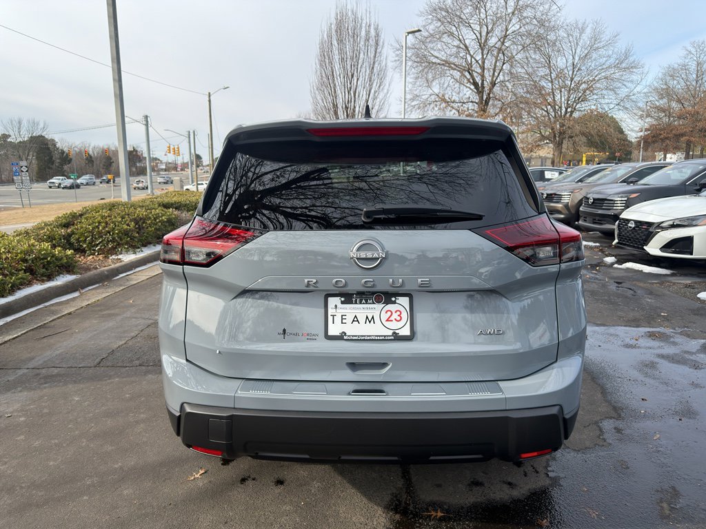 New 2026 Nissan Rogue SV image 6