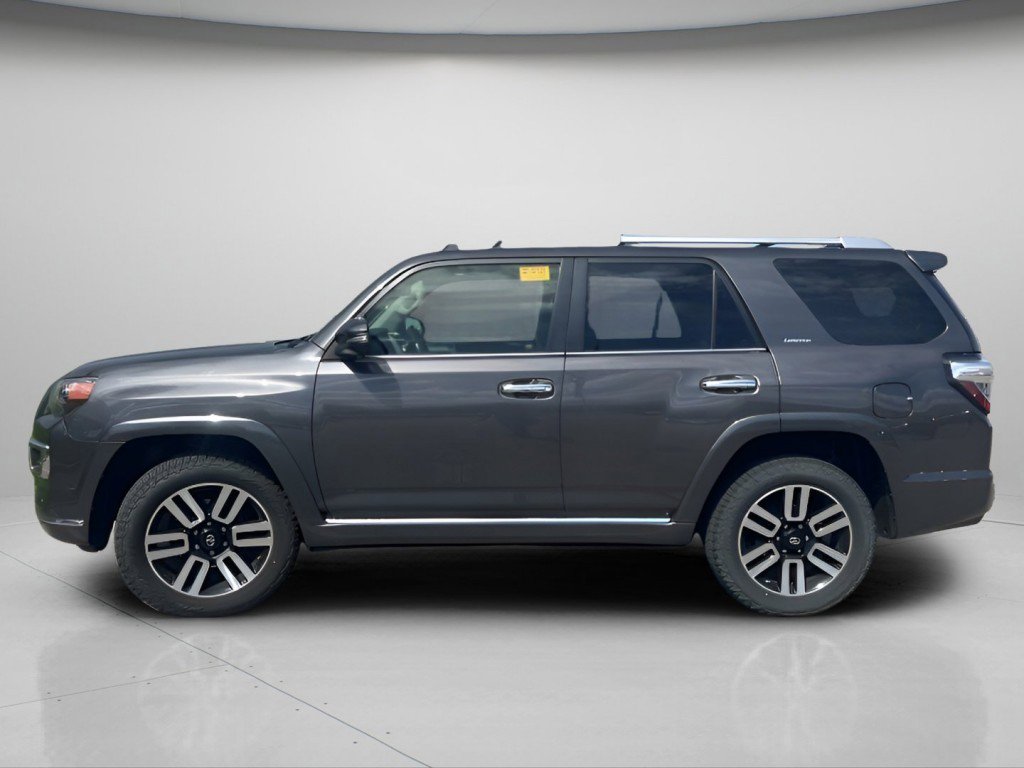 Used 2018 Toyota 4Runner Limited AWD/4WD image 12