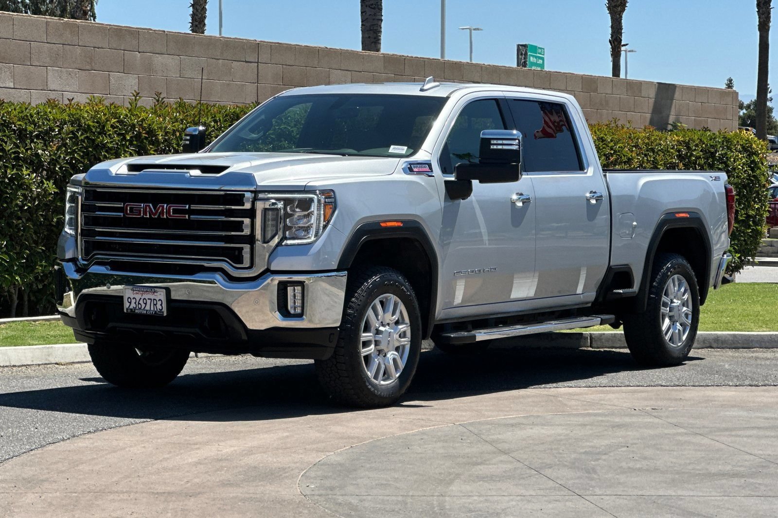 Certified 2023 GMC Sierra 2500 SLT w/ SLT Premium Package AWD/4WD image 8