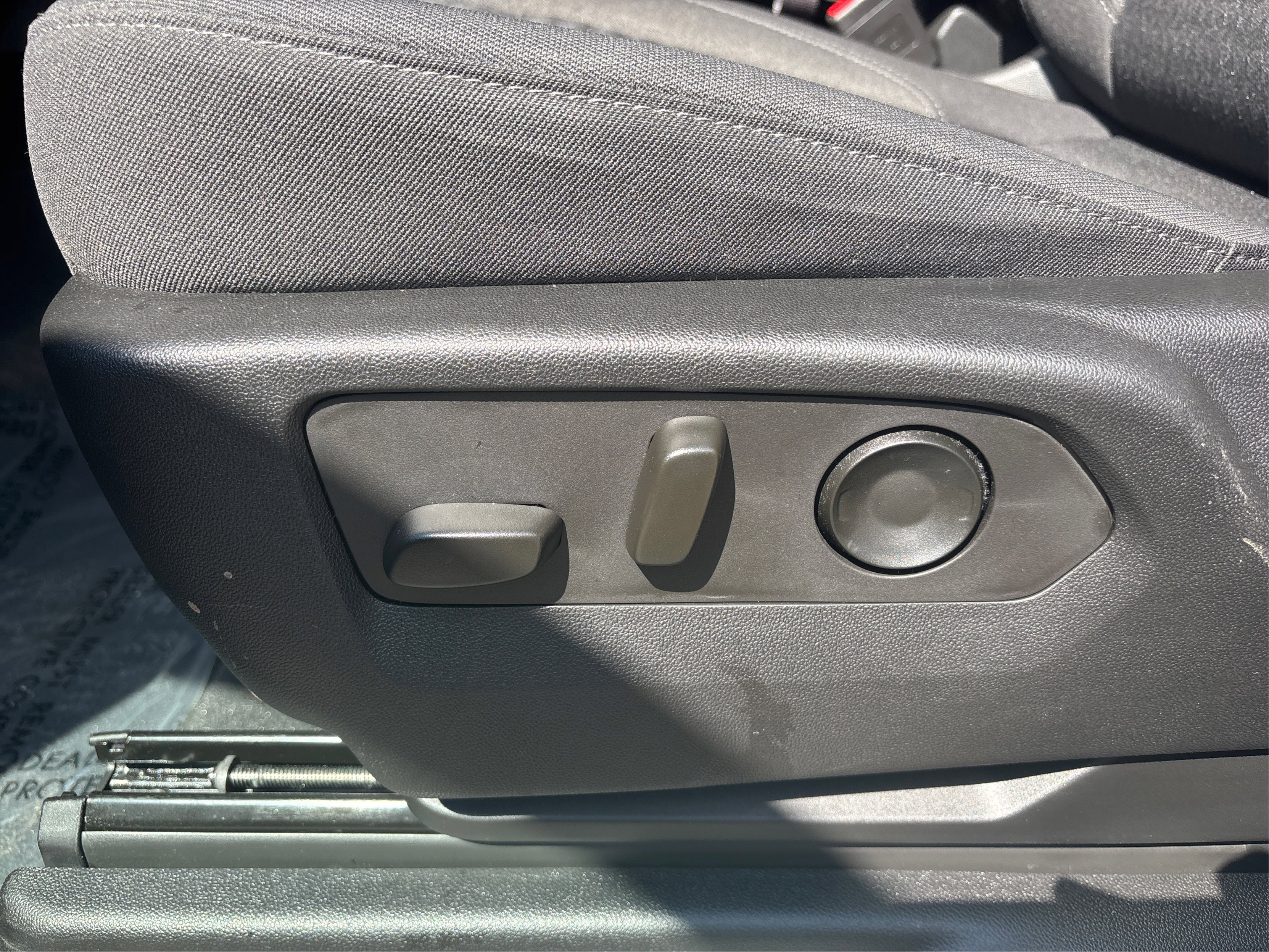 Used 2023 Chevrolet Suburban LS image 23