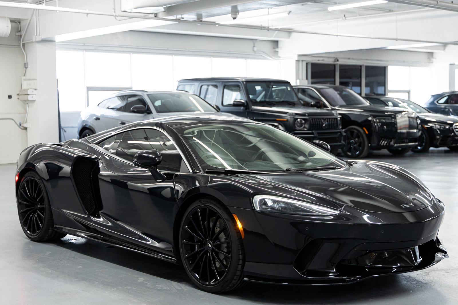 Used 2020 McLaren GT image 7