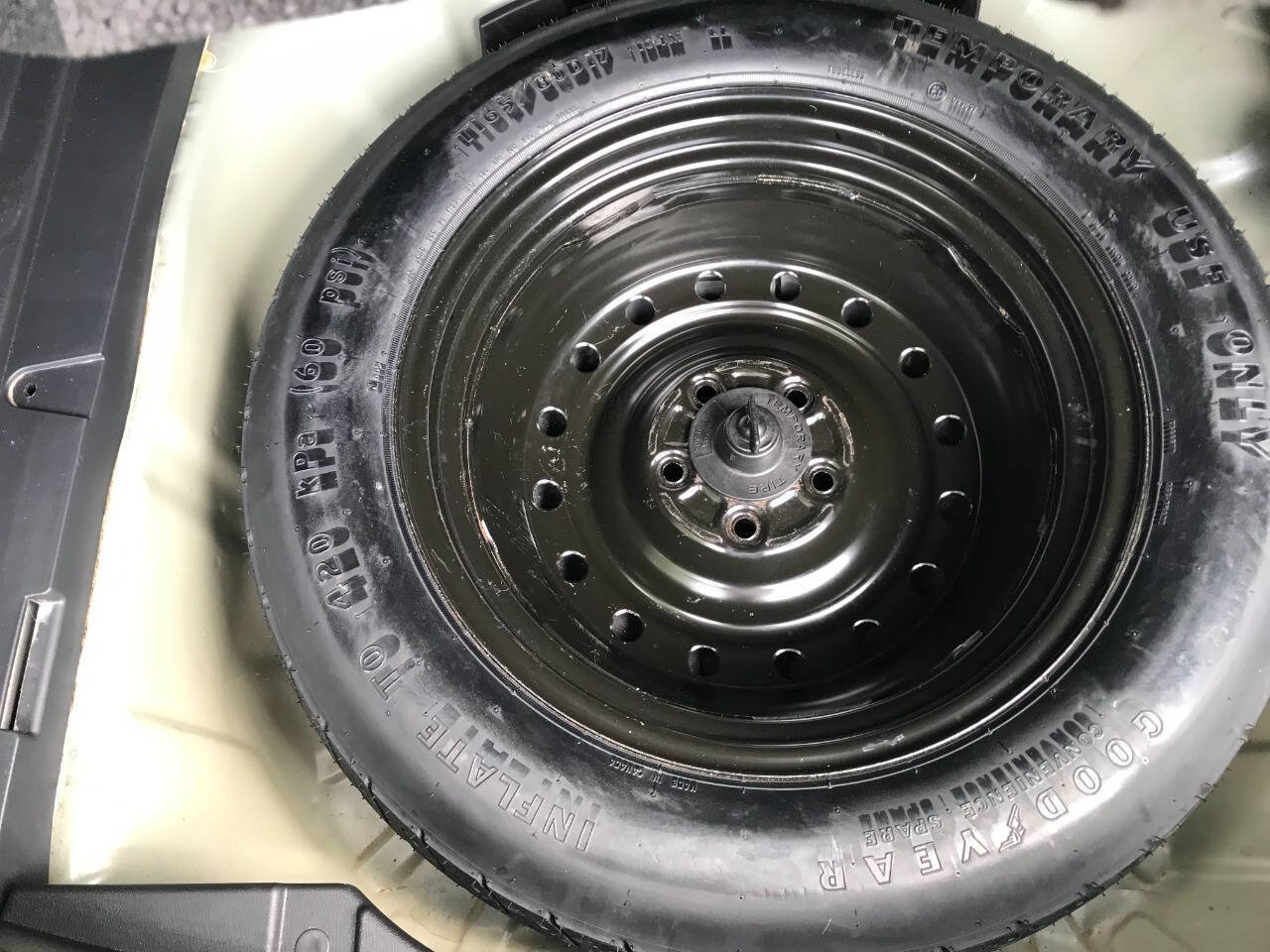 Used 2012 Honda CR-V LX image 13