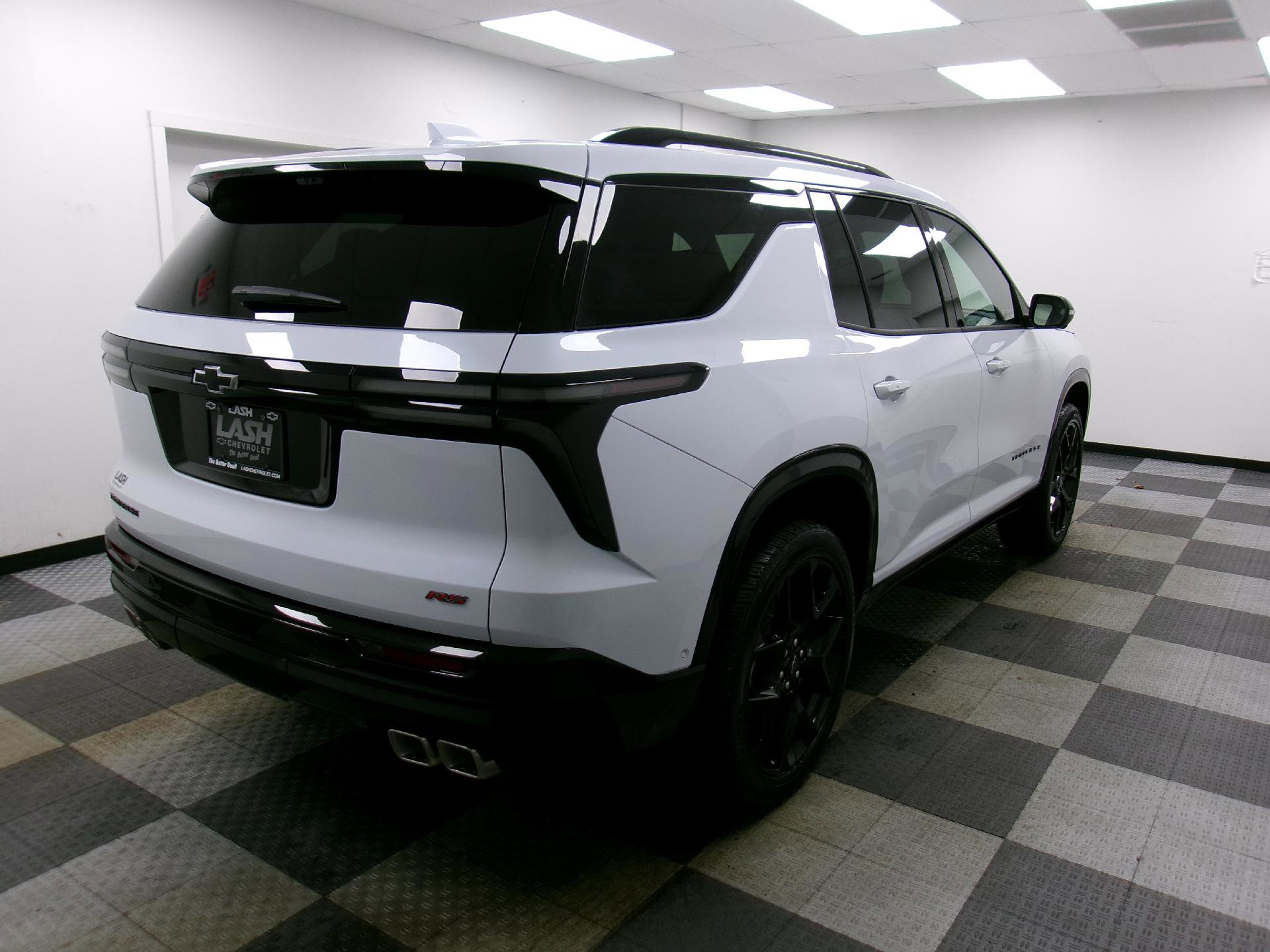 New 2026 Chevrolet Traverse RS w/ LPO, Floor Liner Package image 15