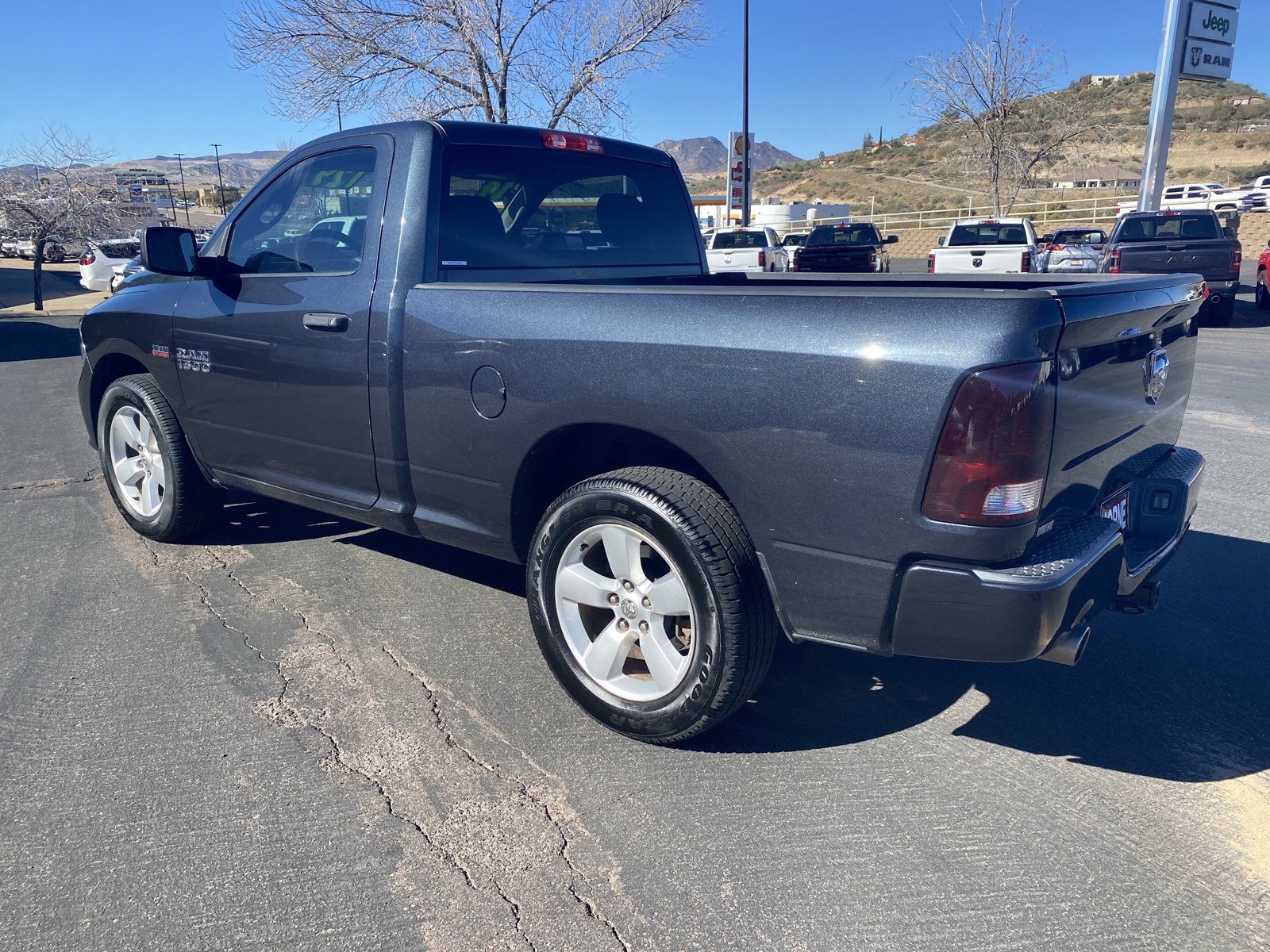 Used 2014 RAM 1500 Express image 2