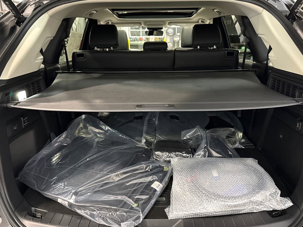 New 2026 MAZDA CX-90 Plug-In Hybrid w/Premium Sport AWD/4WD image 3