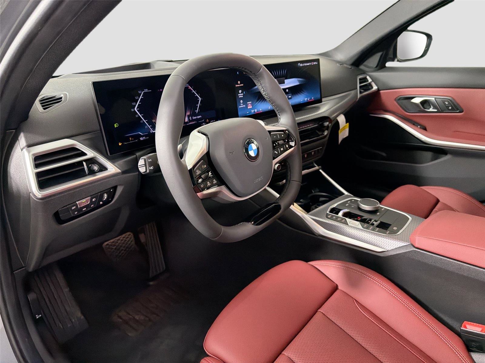 New 2026 BMW 330i xDrive Sedan w/ Premium Package AWD/4WD image 10