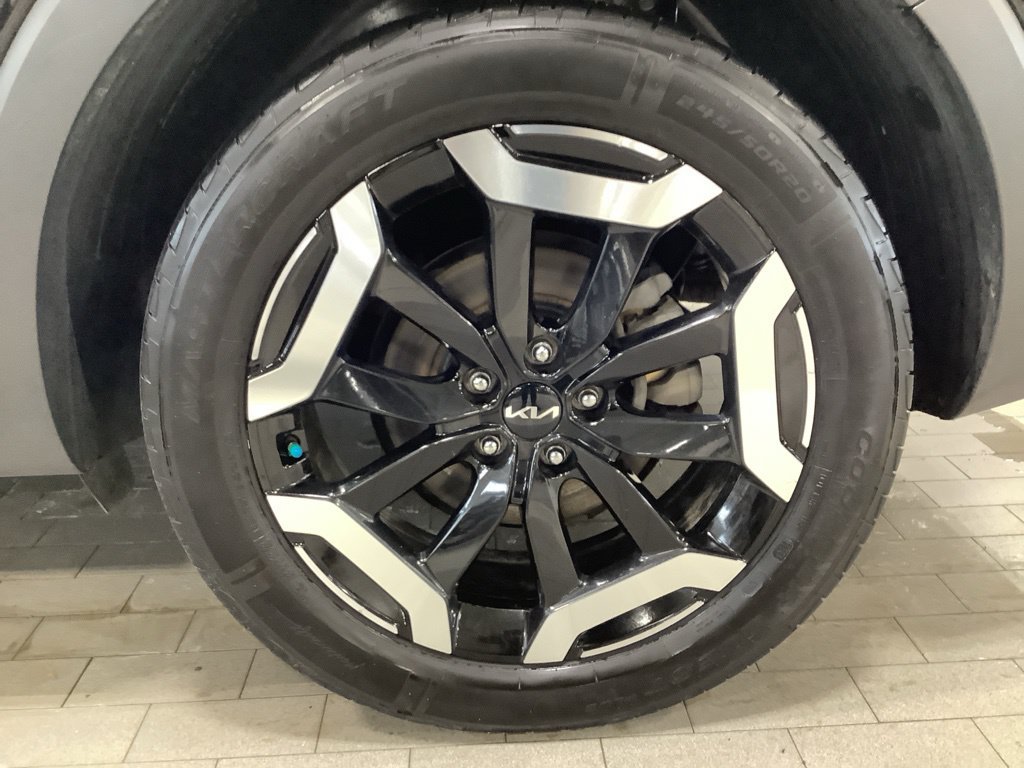 Used 2024 Kia Telluride EX w/ EX Captain's Chair Package AWD/4WD image 26