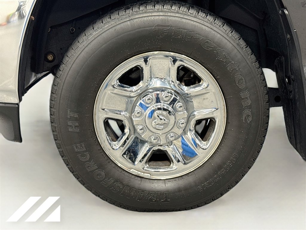 Used 2022 RAM 2500 Tradesman w/ Chrome Appearance Group AWD/4WD image 31