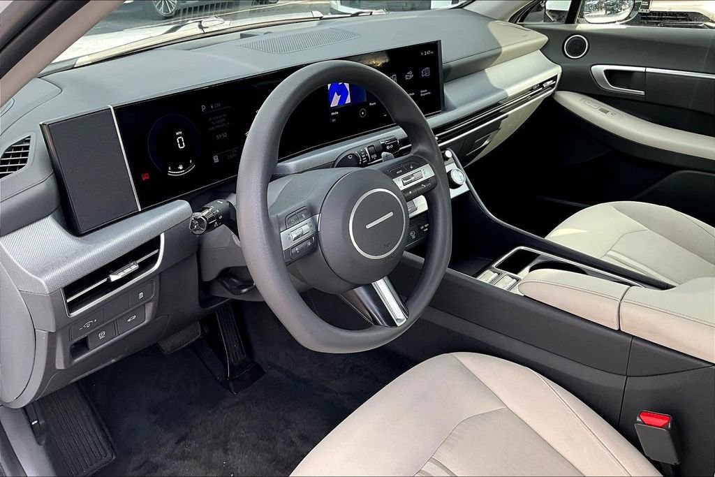 Used 2025 Hyundai Sonata SEL image 16