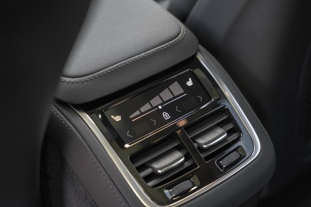 New 2026 Volvo XC90 B6 Ultra w/ Protection Package Premier image 34