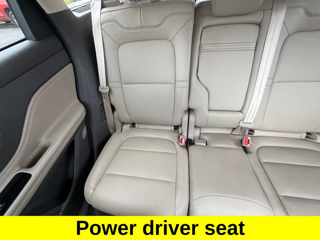 Used 2022 Lincoln Corsair AWD w/ Equipment Group 101A image 13