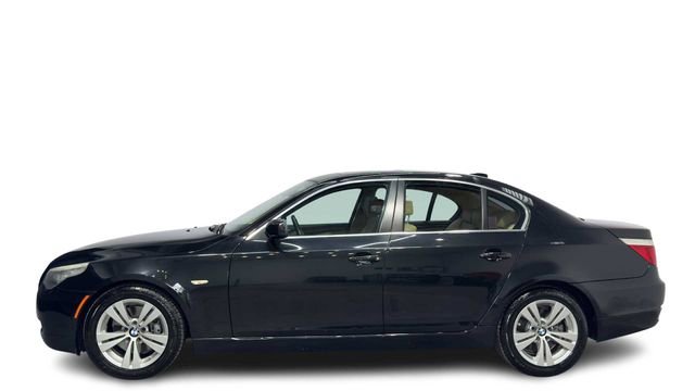 Used 2010 BMW 528i Sedan image 1