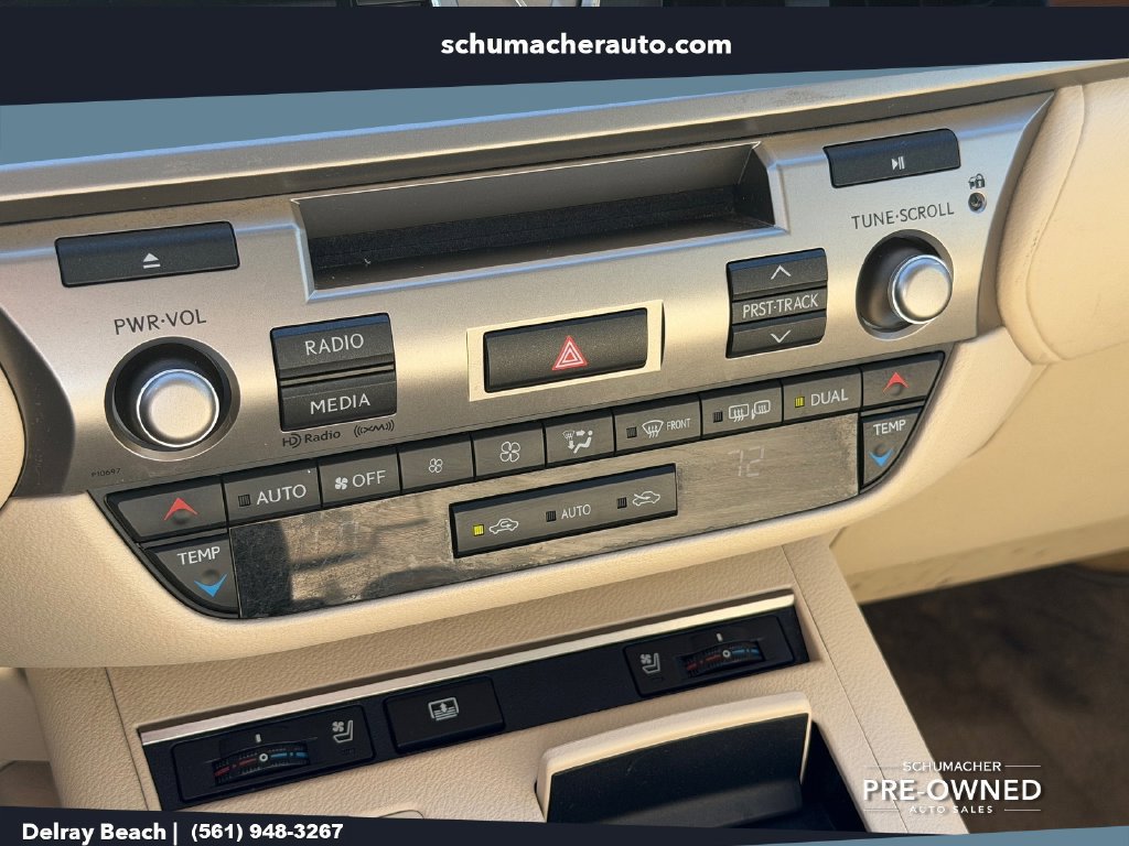 Used 2014 Lexus ES 300h w/ Premium Package w/Bamboo Trim FWD image 24