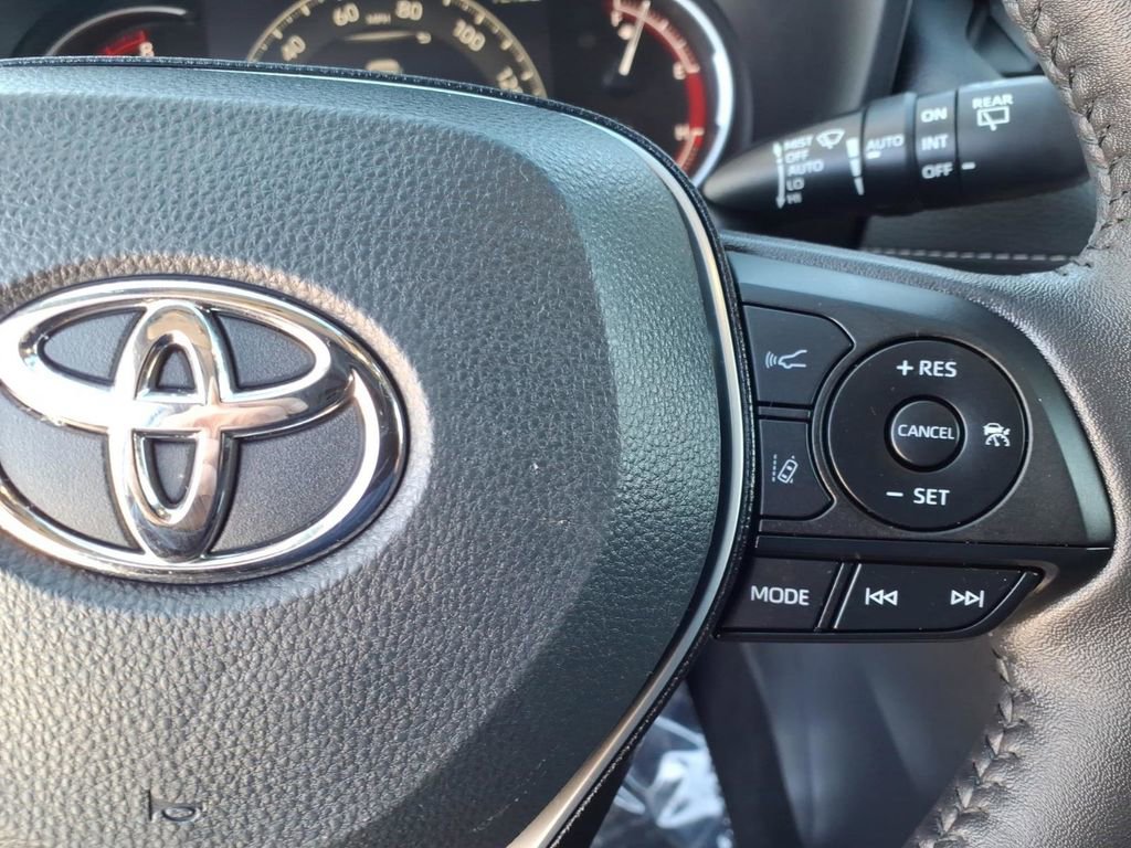 Certified 2023 Toyota RAV4 XLE w/ Convenience Package image 29