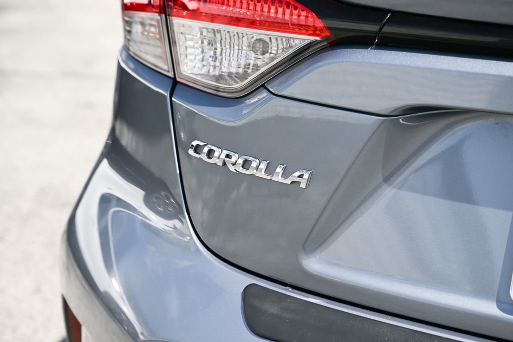 Used 2020 Toyota Corolla LE w/ Carpet Mat Package (TMS) FWD image 12