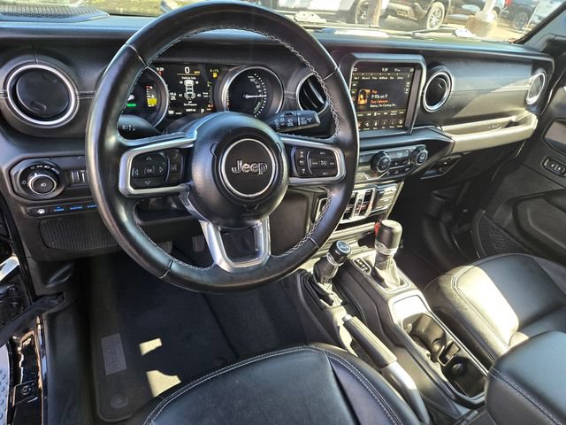 Used 2022 Jeep Wrangler Unlimited Sahara w/ Cold Weather Group AWD/4WD image 13