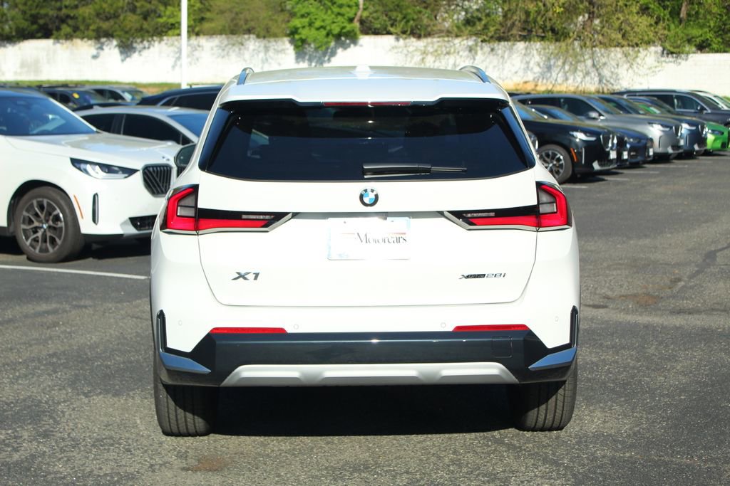Certified 2023 BMW X1 xDrive28i w/ Convenience Package image 7